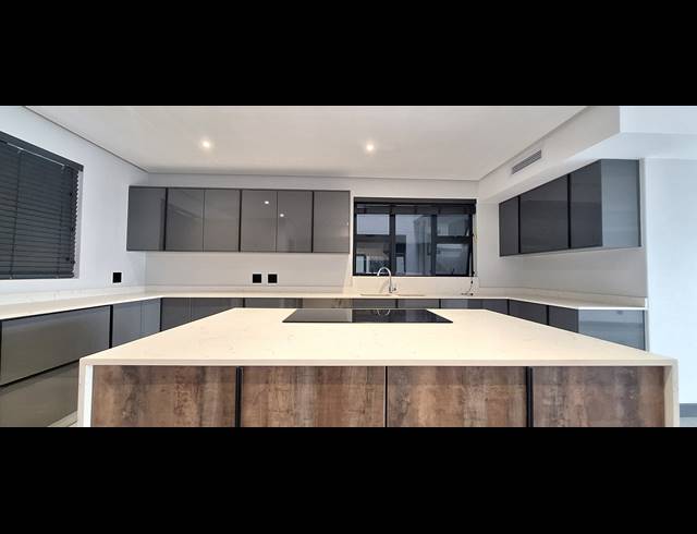 3 BEDROOM APARTMENT TO LET IN MUSGRAVE